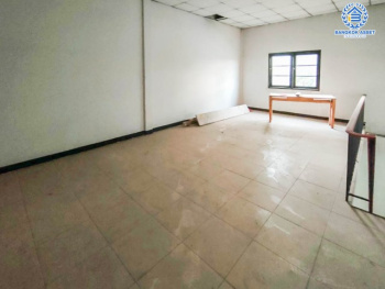 *****อาคารพาณิชย์มือสองย่านนนทบุรี ม.ซอยบางกร่าง40 บางกรวย-ไทรน้อย เนื้อที่ 17 ตร.ว. ฟังก์ชัน 2 ห้องนอน 3 ห้องน้ำ บนทำเลเชื่อมต่อถ.บางกรวย-ไทรน้อย, ถ.ราชพฤกษ์, ถ.รัตนาธิเบศร์ ใกล้รถไฟฟ้าสายสีม่วง "สถานีบางรักน้อยท่าอิฐ"